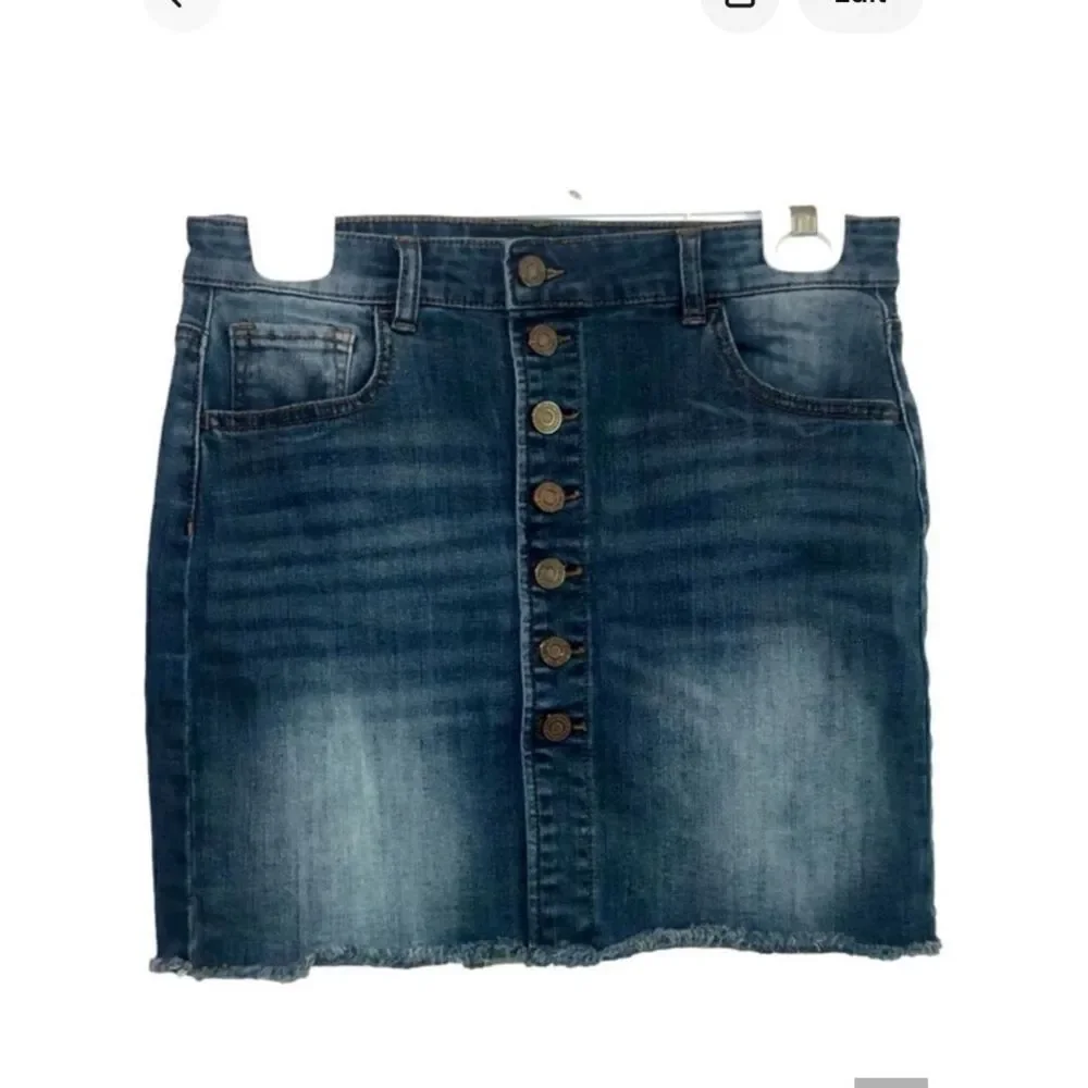 Indigo Rein Blue Button Front Denim Mini Skirt Women’s 7/27 (Juniors)